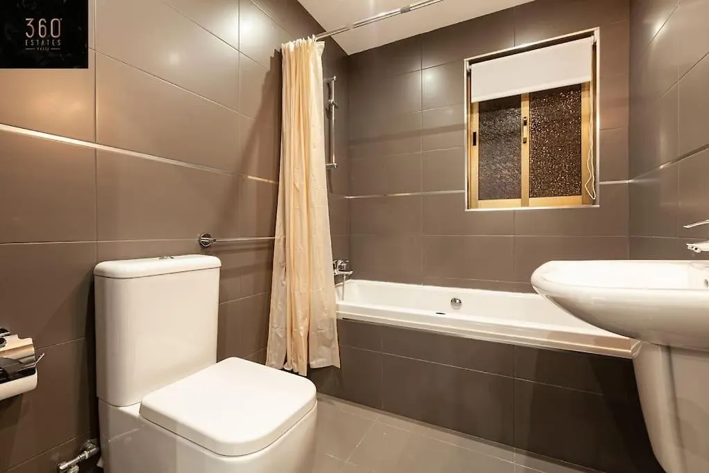 סליאמה Seafront 4Br Apt With Mesmerising Balcony & Views By 360 Estates 0*,